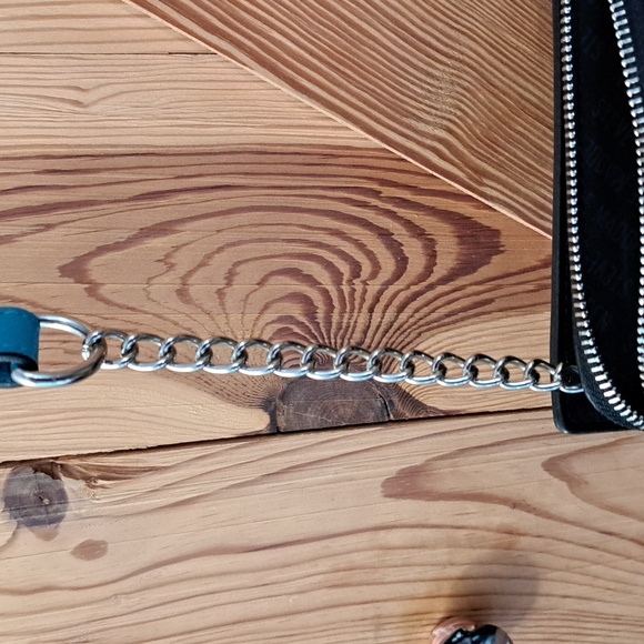 Artisan Blue Crossbody Bag with Sunflower Design - Picture 10 of 13